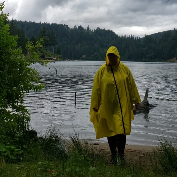 Meet your Posher, Cassia - Picture 1 of 2